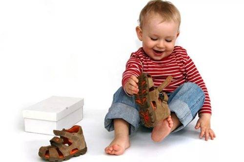 как выбрать ортопедическую обувь ребенку