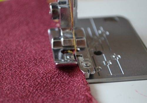 Что такое оверлок в швейной машине 