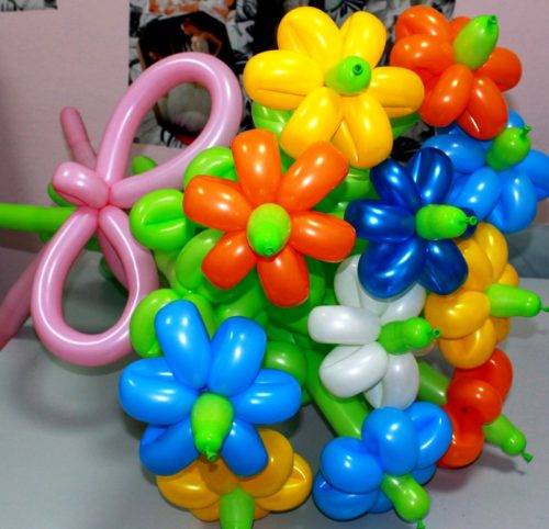 Как сделать букет из воздушных шаров 