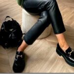 С чем носить черные женские туфли