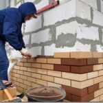 Чем отличается облицовочный кирпич от обычного