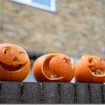 Тыквы, костюмы и ужасы: как готовятся к Хэллоуину 2025 в разных странах